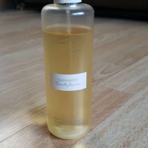 Cashmere vanilla jasmine body spray